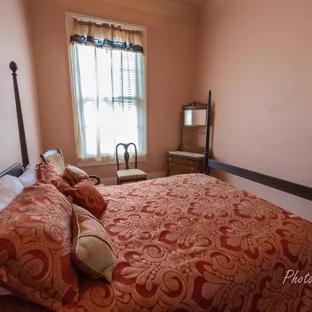 Bed & Breakfast Edgar Degas House Historic And Museum
