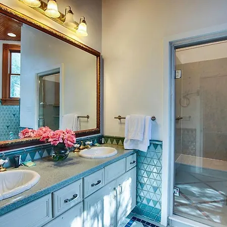 7 Bedroom - Sleeps 14! Next To Bourbon Street New Orleans