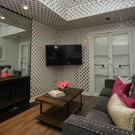4 Bedroom - Sleeps 8! Celebrity Next To Frenchman St