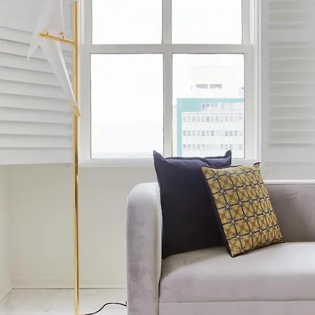 Aparthotel Sunny Canal Street Suites By Sonder *