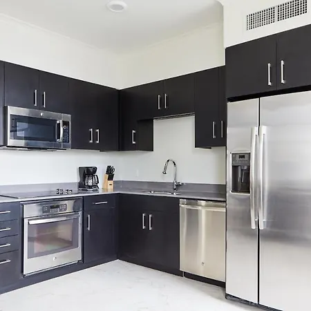 Artsy Canal Street Suites By Sonder