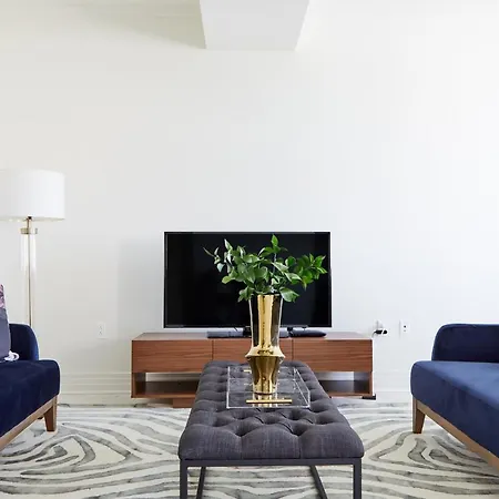 Sunny Canal Street Suites By Sonder * New Orleans