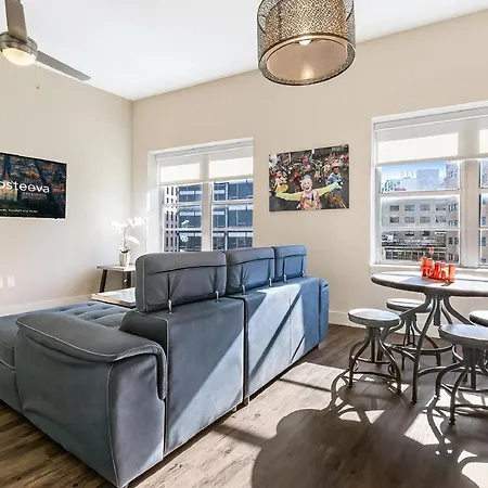 Modern & Fully Furnished In The Heart Of The *