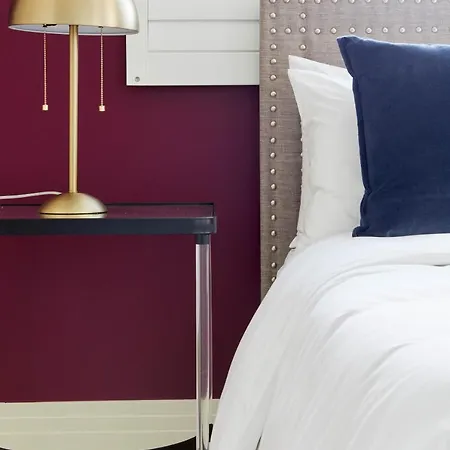 Deluxe Canal Street By Sonder 3*