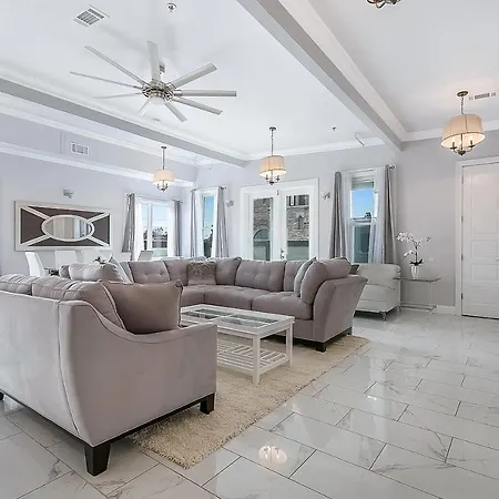 Stunning Penthouse In The Heart Of The *