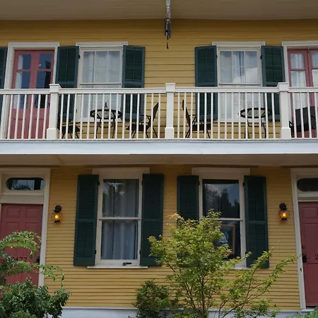 Balcony Bed & Breakfast