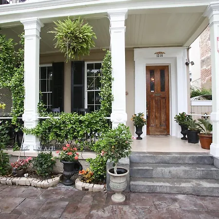 Fleur De Lis Mansion Bed & Breakfast 4*