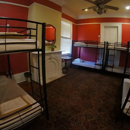 Hostel Auberge Nola Hostel *