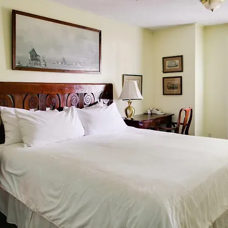 Bed & Breakfast The House