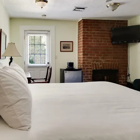 The House Bed & Breakfast New Orleans