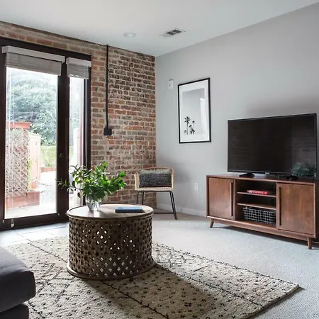Aparthotel Sonder — Irish Channel 4*