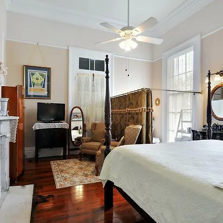 Bed & Breakfast Ashton's