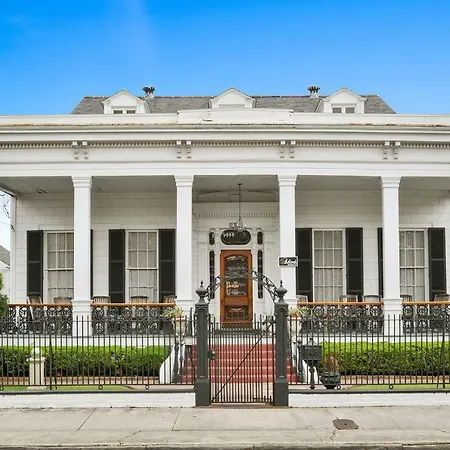 Bed & Breakfast Ashton's 4*