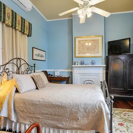 Bed & Breakfast Ashton's New Orleans