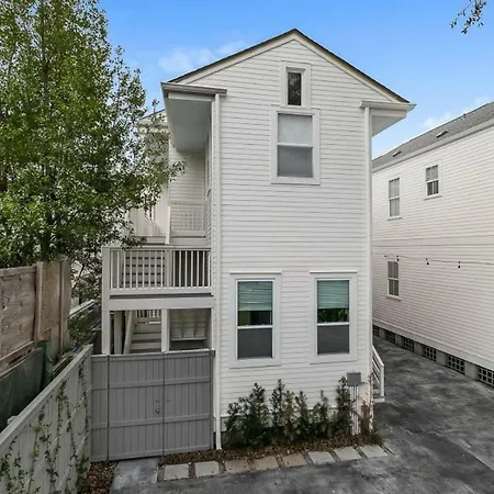Fabulous With Views Apartment New Orleans