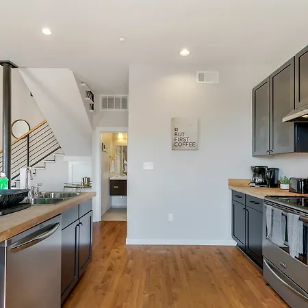 Sonder — Irish Channel Aparthotel New Orleans