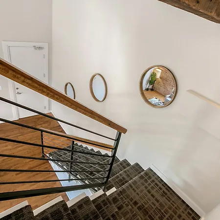 Sonder — Irish Channel Aparthotel 4*