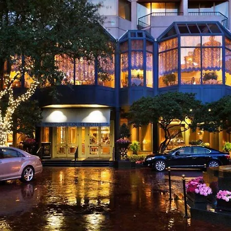 The Windsor Court 5*