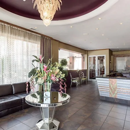 St Charles Coach House, An Ascend Collection Hotel New Orleans