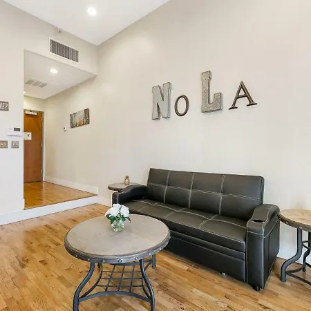 Gorgeous - Walk To French Quarter Apartment