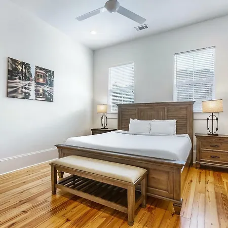 Hosteeva 3 Bedroom Close To St Charles 5 M Ride To Fq *