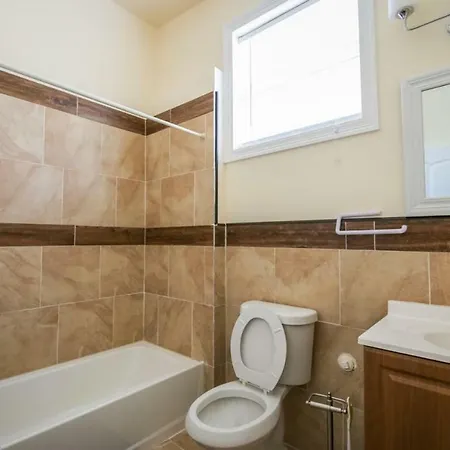 Stylish 4br In Downtown By Hosteeva Aparthotel 4*