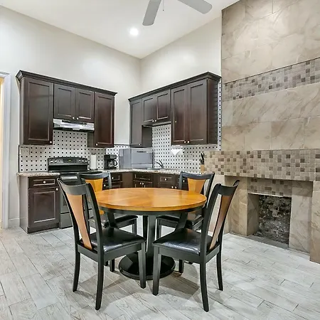 Stylish 4br In Downtown By Hosteeva New Orleans