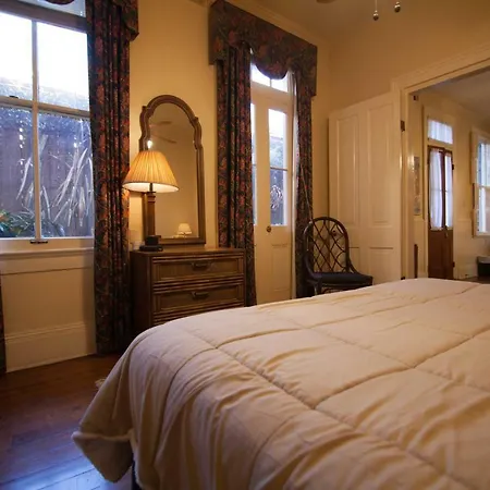 The Courtyards French Quarter Guest house New Orleans