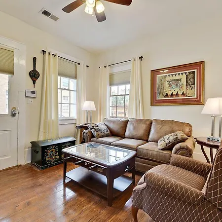 New Orleans Cottage Apartment