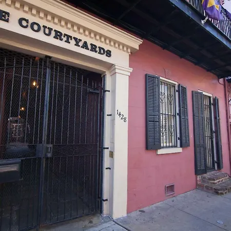 Guest house The Courtyards French Quarter *