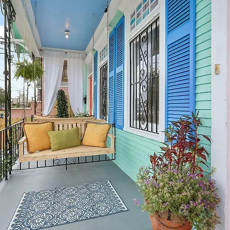 Modern Victorian House With Relaxing Courtyard - Near Fq New Orleans
