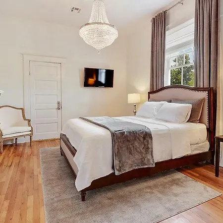 Modern Victorian House With Relaxing Courtyard - Near Fq New Orleans