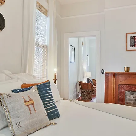 The Moor Guest house 3*