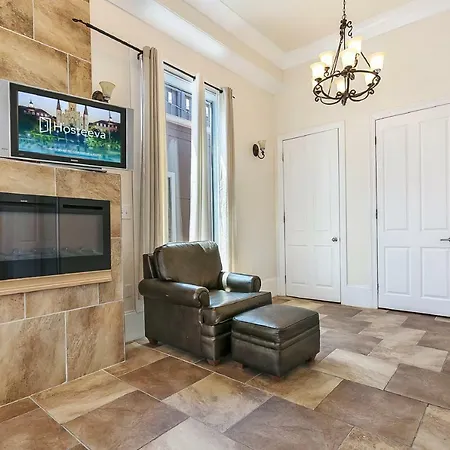 Spacious 4br On Carondelet Near Hot Spo