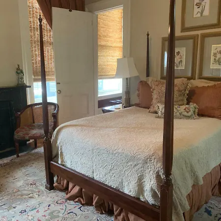 Bed & Breakfast Terrell House 3*
