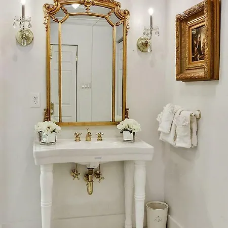 French Quarter Mansion New Orleans