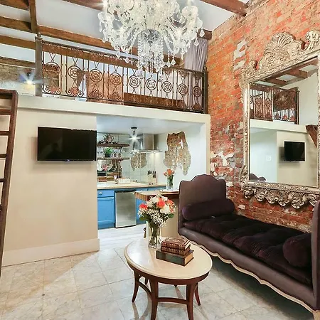 French Quarter Mansion New Orleans