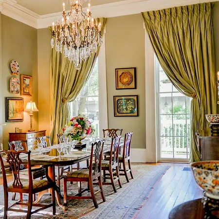 Terrell House Bed & Breakfast 3*