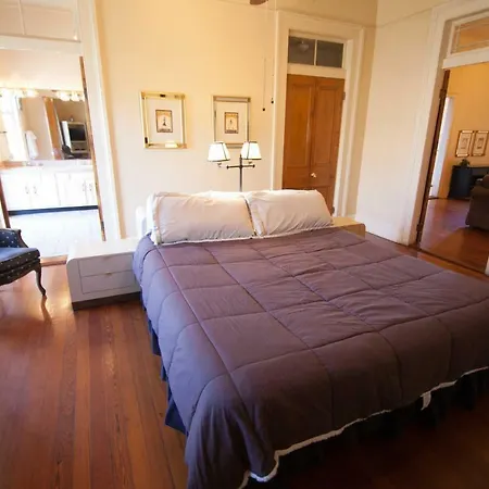 The Courtyards French Quarter Guest house New Orleans