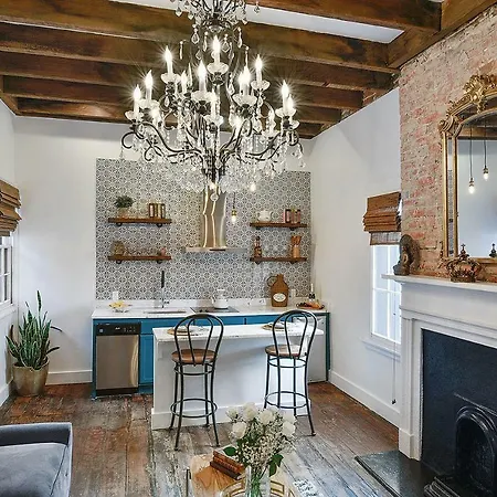 French Quarter Mansion 4*