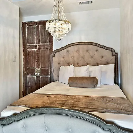 French Quarter Mansion Hotel
