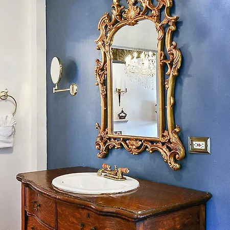 French Quarter Mansion Hotel