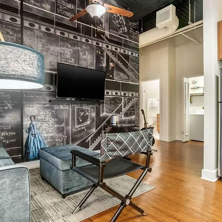 The Marquee, Ascend Collection 2* New Orleans
