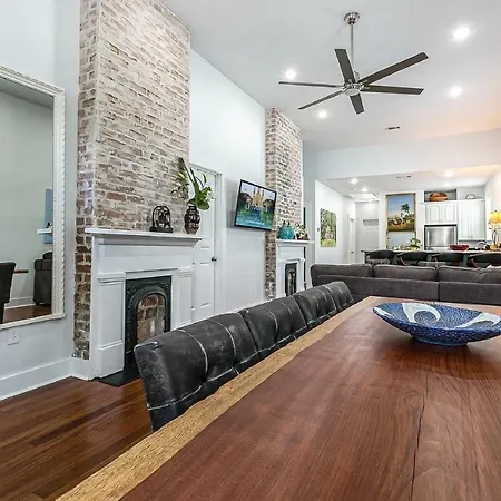 Cozy And Charming House With Luxury Amenities Holiday home New Orleans