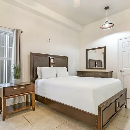 Apartment Urban With Spacious & Amenities
