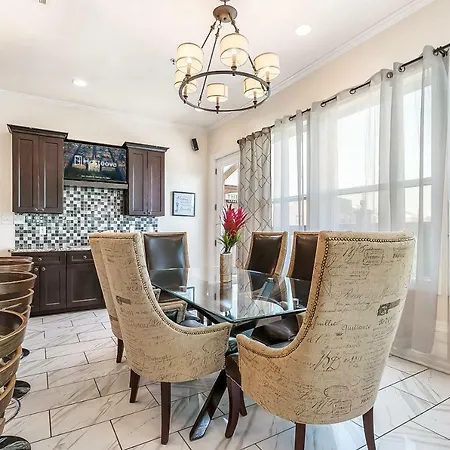 Aparthotel Modern, Spacious With Luxury Amenities New Orleans