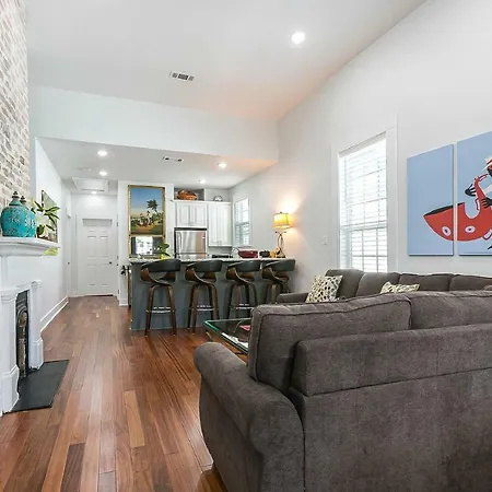 Cozy And Charming House With Luxury Amenities Holiday home New Orleans