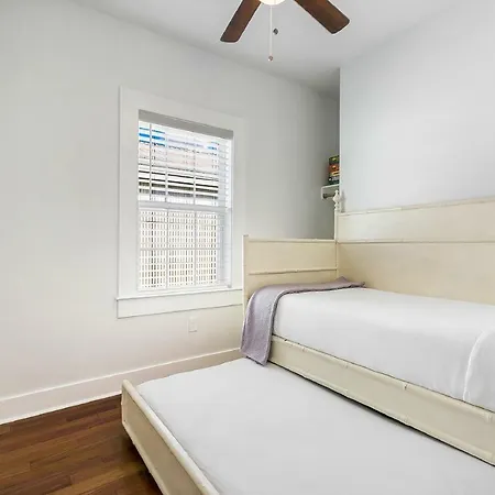Holiday home Cozy And Charming House With Luxury Amenities *