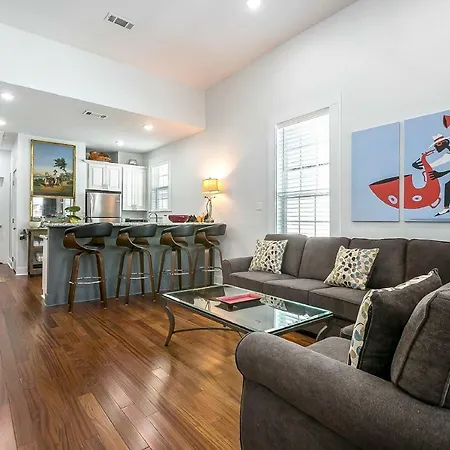 Cozy And Charming House With Luxury Amenities Holiday home New Orleans