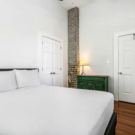 Cozy And Charming House With Luxury Amenities New Orleans